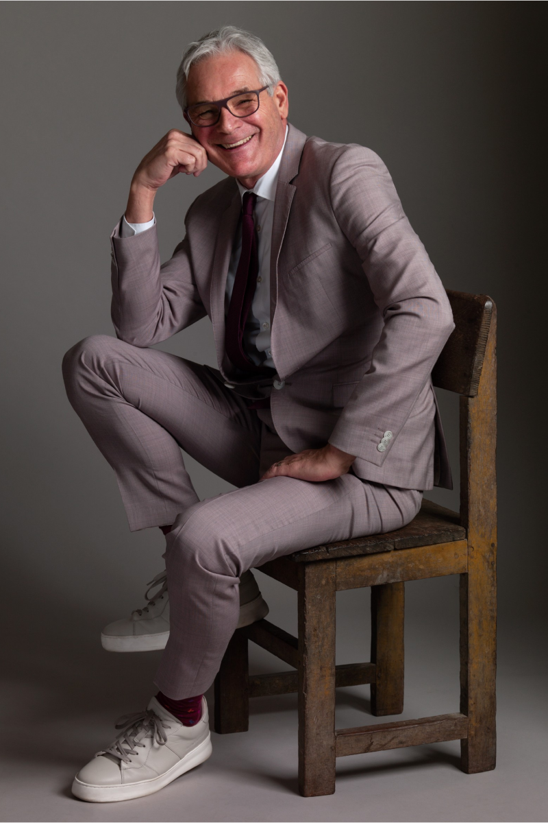RON MANDOS